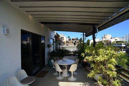 Apartamento à venda com 526m², 4 quartos e 3 vagasVaranda