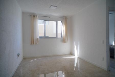 Sala  de apartamento para alugar com 2 quartos, 42m² em Passo das Pedras, Porto Alegre