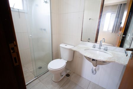 Apartamento à venda com 68m², 2 quartos e 2 vagasBanheiro da Suíte