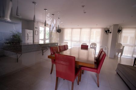Apartamento à venda com 68m², 2 quartos e 2 vagasÁrea comum - Salão de festas