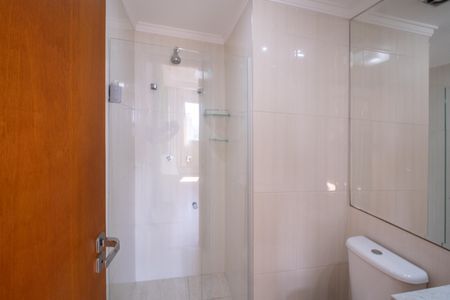 Apartamento à venda com 68m², 2 quartos e 2 vagasBanheiro