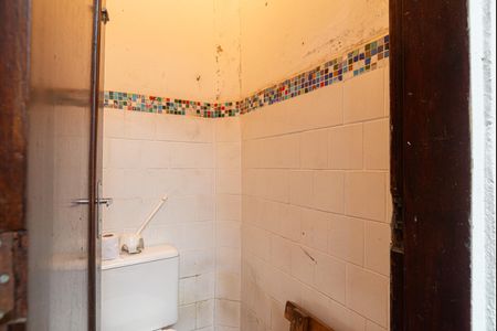 Casa à venda com 120m², 3 quartos e sem vaga Casa à venda com 120m², 3 quartos e sem vagaBanheiro de Serviço