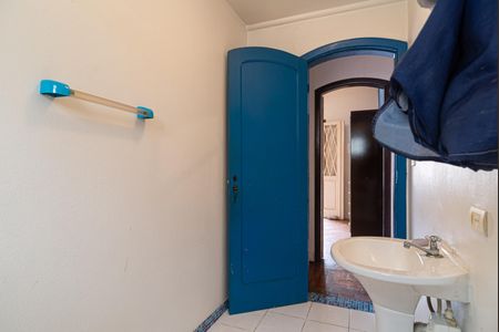 Casa à venda com 120m², 3 quartos e sem vaga Casa à venda com 120m², 3 quartos e sem vagaBanheiro 1