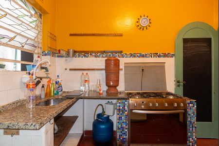 Casa à venda com 120m², 3 quartos e sem vaga Casa à venda com 120m², 3 quartos e sem vagaCozinha