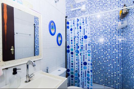 Casa à venda com 200m², 2 quartos e 7 vagasBanheiro Social 2