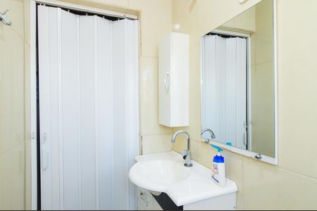 Casa à venda com 200m², 2 quartos e 7 vagasBanheiro da Suíte