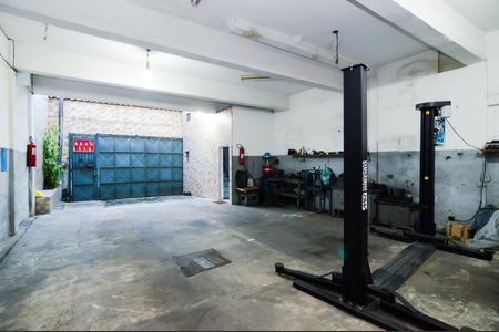 Casa à venda com 200m², 2 quartos e 7 vagasGaragem