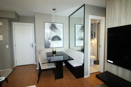 Sala de apartamento para alugar com 2 quartos, 49m² em Ramos, Rio de Janeiro