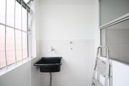 Apartamento para alugar com 55m², 2 quartos e 1 vagaÁrea de Serviço