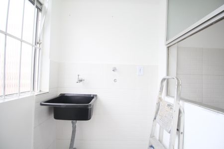 Apartamento para alugar com 55m², 2 quartos e 1 vagaÁrea de Serviço