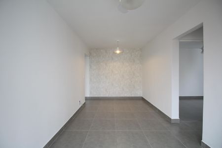 Sala de apartamento para alugar com 2 quartos, 55m² em Jardim Umarizal, São Paulo