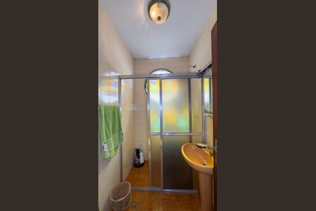 Casa à venda com 280m², 3 quartos e 4 vagasBanheiro social
