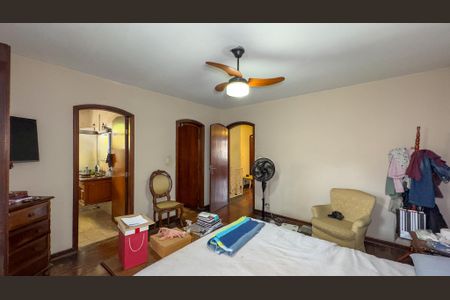 Casa à venda com 280m², 3 quartos e 4 vagasSuíte 3