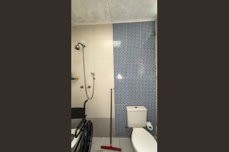 Casa à venda com 280m², 3 quartos e 4 vagasBanheiro da Suíte 1