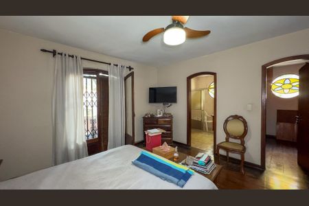 Casa à venda com 280m², 3 quartos e 4 vagasSuíte 3
