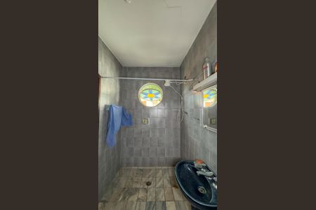 Casa à venda com 280m², 3 quartos e 4 vagasBanheiro da Suíte 2