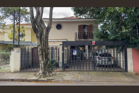 Casa à venda com 280m², 3 quartos e 4 vagasFachada