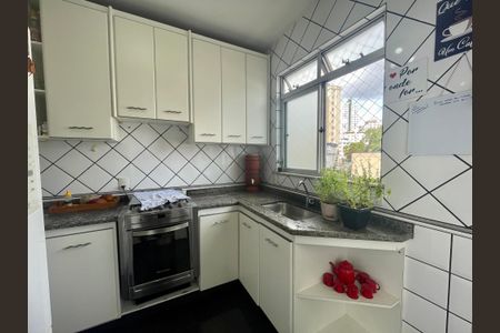 Apartamento à venda com 77m², 3 quartos e 2 vagas