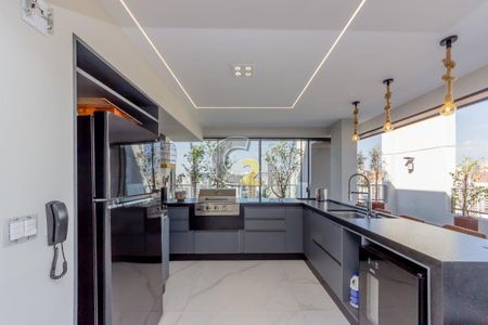 Apartamento à venda com 2 quartos, 185m² em Perdizes, São Paulo