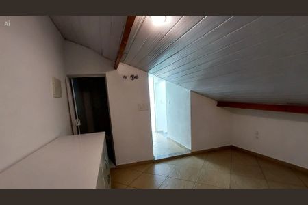 Casa à venda com 4 quartos, 230m² em Vila Clementino, São Paulo