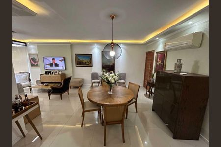 Apartamento à venda com 3 quartos, 123m² em Copacabana, Rio de Janeiro