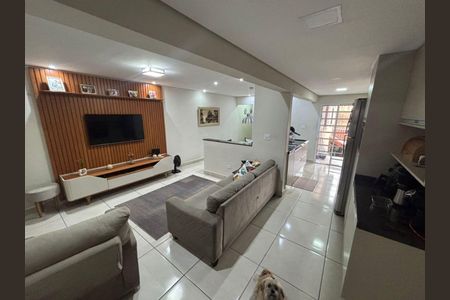 Casa à venda com 3 quartos, 180m² em Jardim Bom Clima, Guarulhos