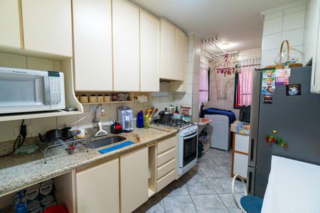 Apartamento à venda com 58m², 2 quartos e 1 vagaCozinha e Área de Serviço