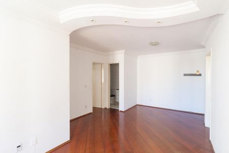 Apartamento à venda com 55m², 2 quartos e 1 vaga Apartamento à venda com 55m², 2 quartos e 1 vagaSala