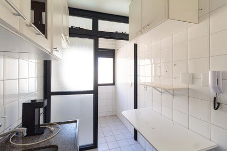 Apartamento à venda com 55m², 2 quartos e 1 vaga Apartamento à venda com 55m², 2 quartos e 1 vagaCozinha e área de serviço