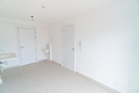 Sala - Cozinha de apartamento à venda com 1 quarto, 29m² em Jardim Itacolomi, São Paulo