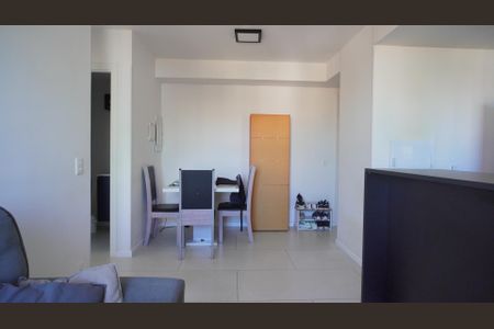 Apartamento para alugar com 61m², 2 quartos e 1 vagaSala 