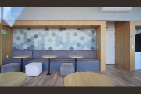 Apartamento para alugar com 61m², 2 quartos e 1 vagaÁrea comum - Salão de festas