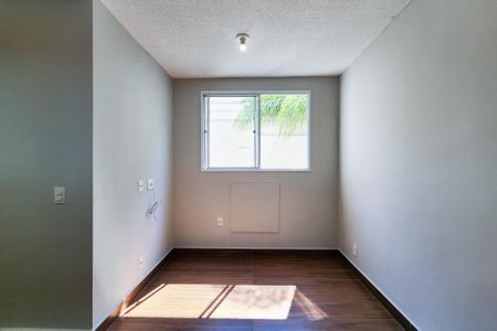 Sala  de apartamento para alugar com 2 quartos, 43m² em Imperial de São Cristóvão, Rio de Janeiro