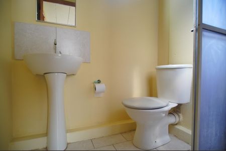 Apartamento para alugar com 42m², 2 quartos e sem vagaBanheiro