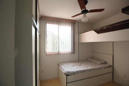 Quarto 2 de apartamento para alugar com 2 quartos, 48m² em Taquara, Rio de Janeiro