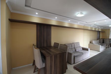 Sala de apartamento para alugar com 2 quartos, 48m² em Taquara, Rio de Janeiro