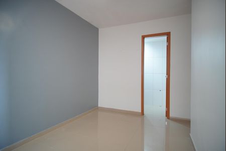 Suíte de apartamento para alugar com 2 quartos, 60m² em Morro Santana, Porto Alegre