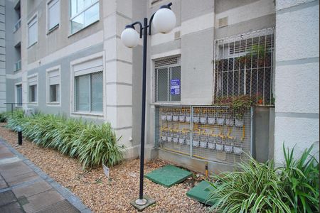 Apartamento para alugar com 60m², 2 quartos e 1 vagaAdesivo na Janela