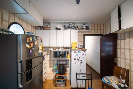 Casa à venda com 170m², 3 quartos e 2 vagasCozinha