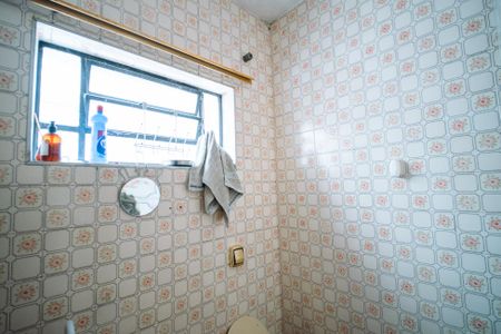 Casa à venda com 170m², 3 quartos e 2 vagasBanheiro Social