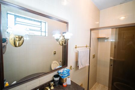 Casa à venda com 170m², 3 quartos e 2 vagasBanheiro Suíte 1