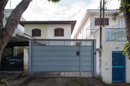 Casa à venda com 170m², 3 quartos e 2 vagasFachada