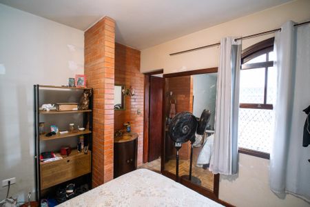 Casa à venda com 170m², 3 quartos e 2 vagasSuíte 2