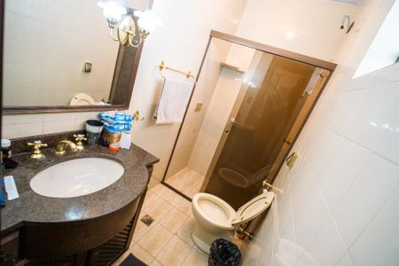 Casa à venda com 170m², 3 quartos e 2 vagasBanheiro Suíte 1