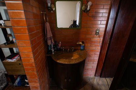 Casa à venda com 170m², 3 quartos e 2 vagasBanheiro Suíte 2