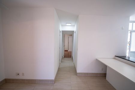Apartamento à venda com 70m², 3 quartos e 2 vagasSala - Corredor