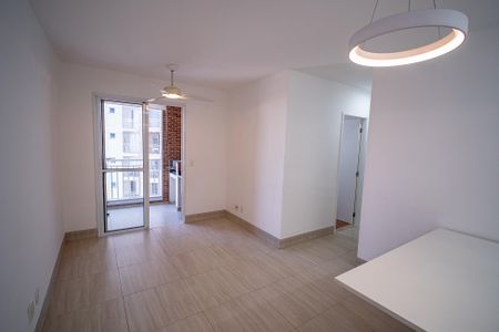 Sala de apartamento à venda com 3 quartos, 70m² em Jaguaré, São Paulo