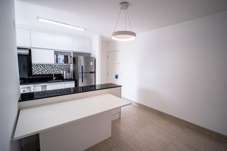 Sala de apartamento à venda com 3 quartos, 70m² em Jaguaré, São Paulo