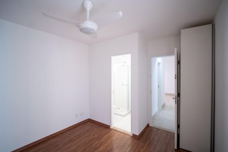 Apartamento à venda com 70m², 3 quartos e 2 vagasSuíte