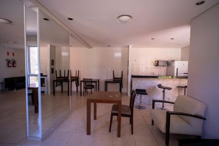 Apartamento à venda com 70m², 3 quartos e 2 vagasÁrea comum - Salão de festas